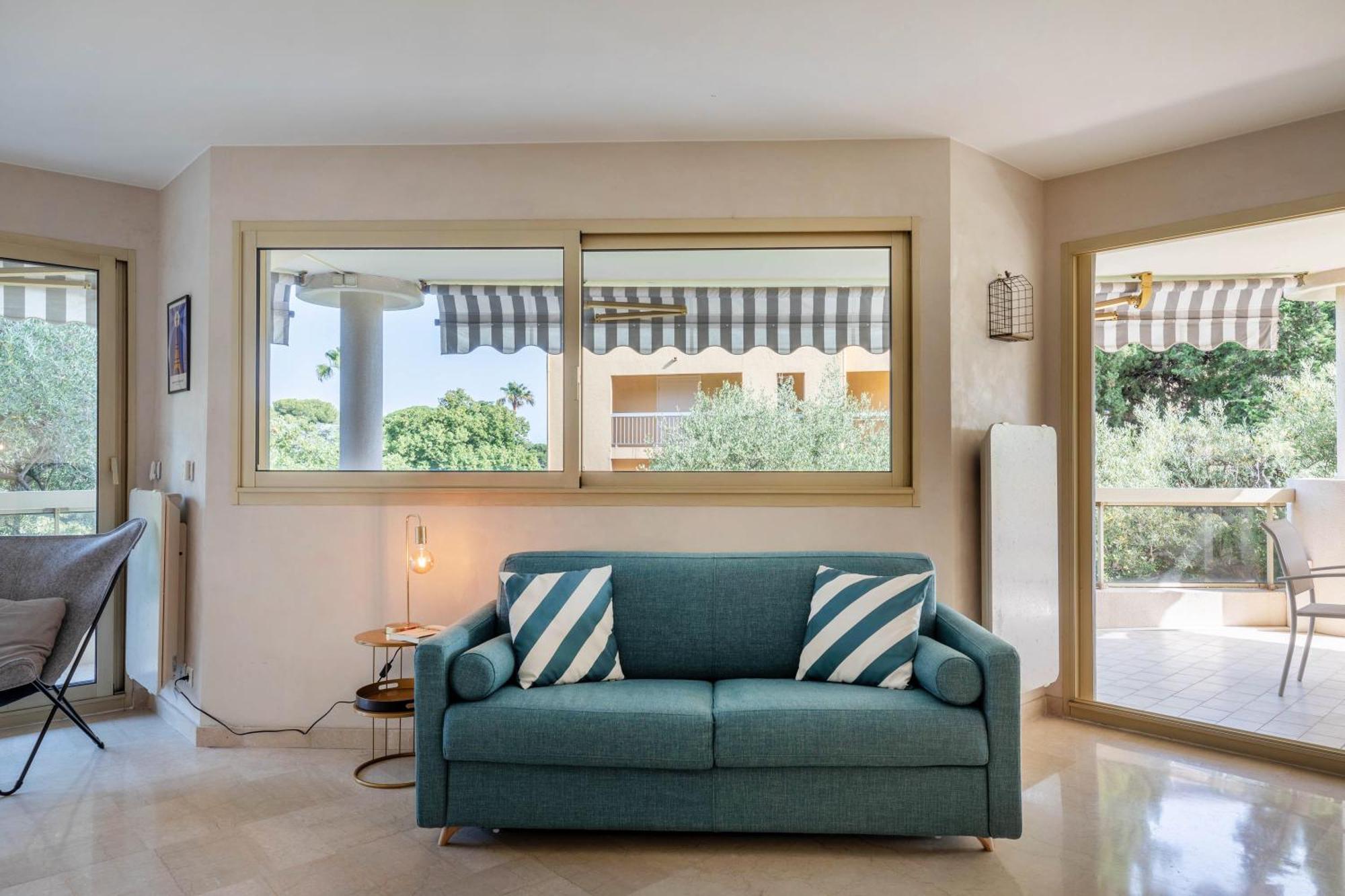 Appartement Tanit Piscine, 6 Couchages, Parking à Antibes Extérieur photo